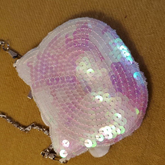 Hello Kitty Robe, Sm Purse & Key Chain - Picture 8 of 10